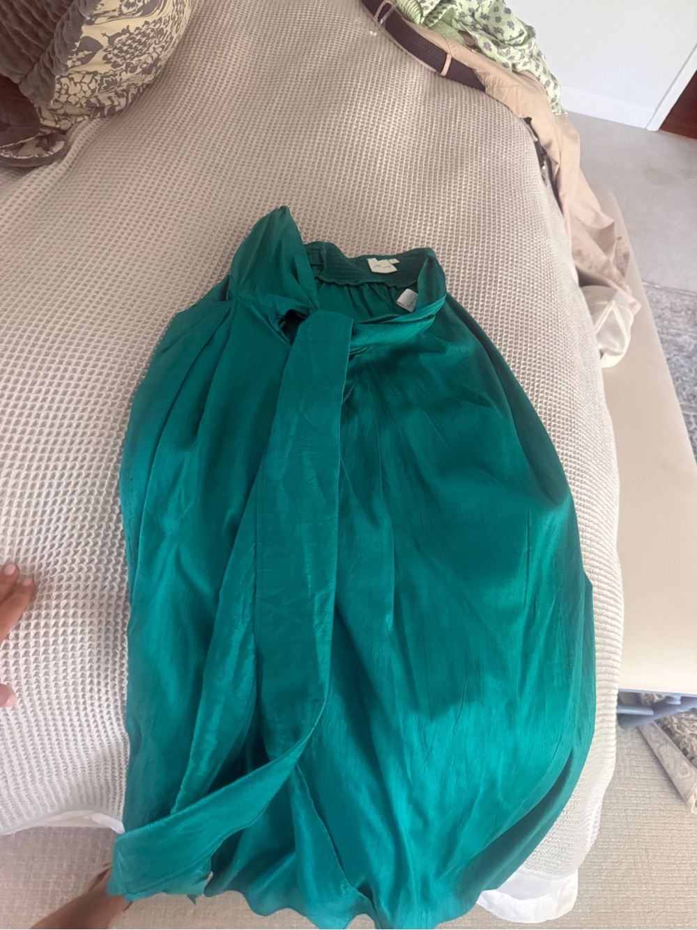 High-Rise Tie-Waist Midi Skirt in Teal Green